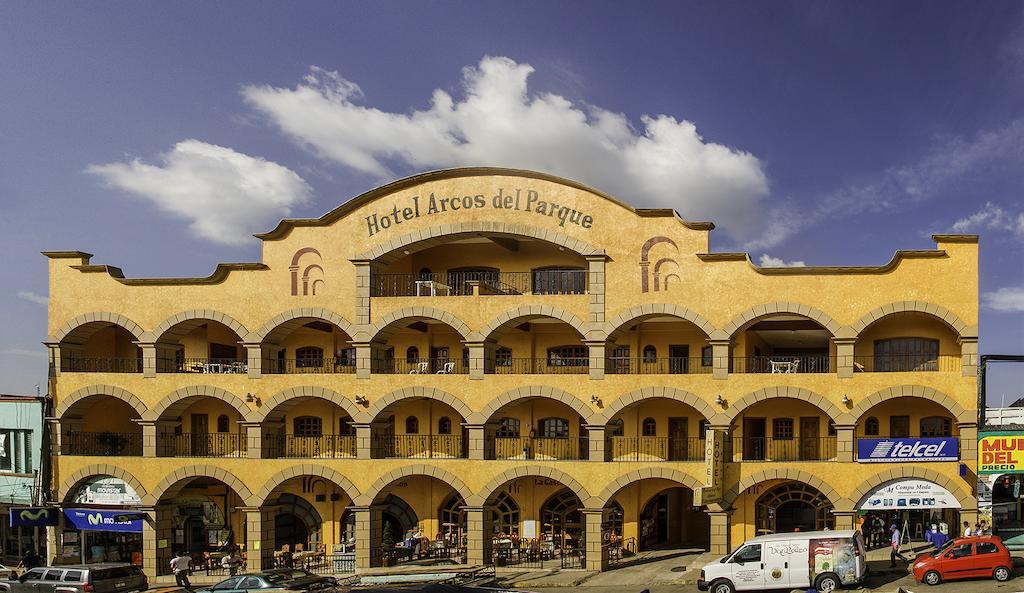 Hotel Arcos Del Parque Acayucan Eksteriør bilde