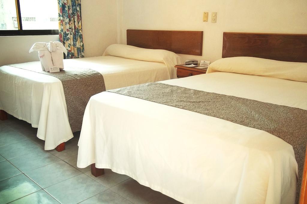 Hotel Arcos Del Parque Acayucan Rom bilde