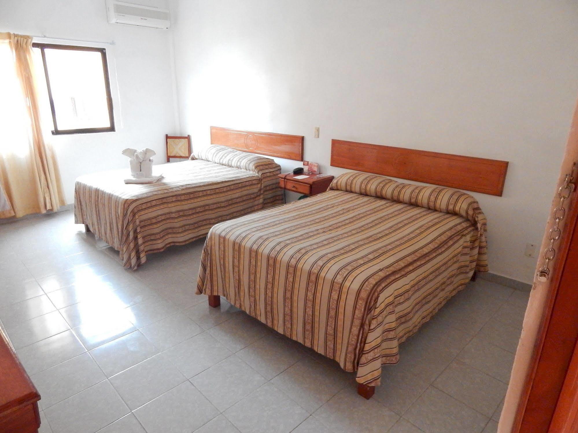 Hotel Arcos Del Parque Acayucan Eksteriør bilde