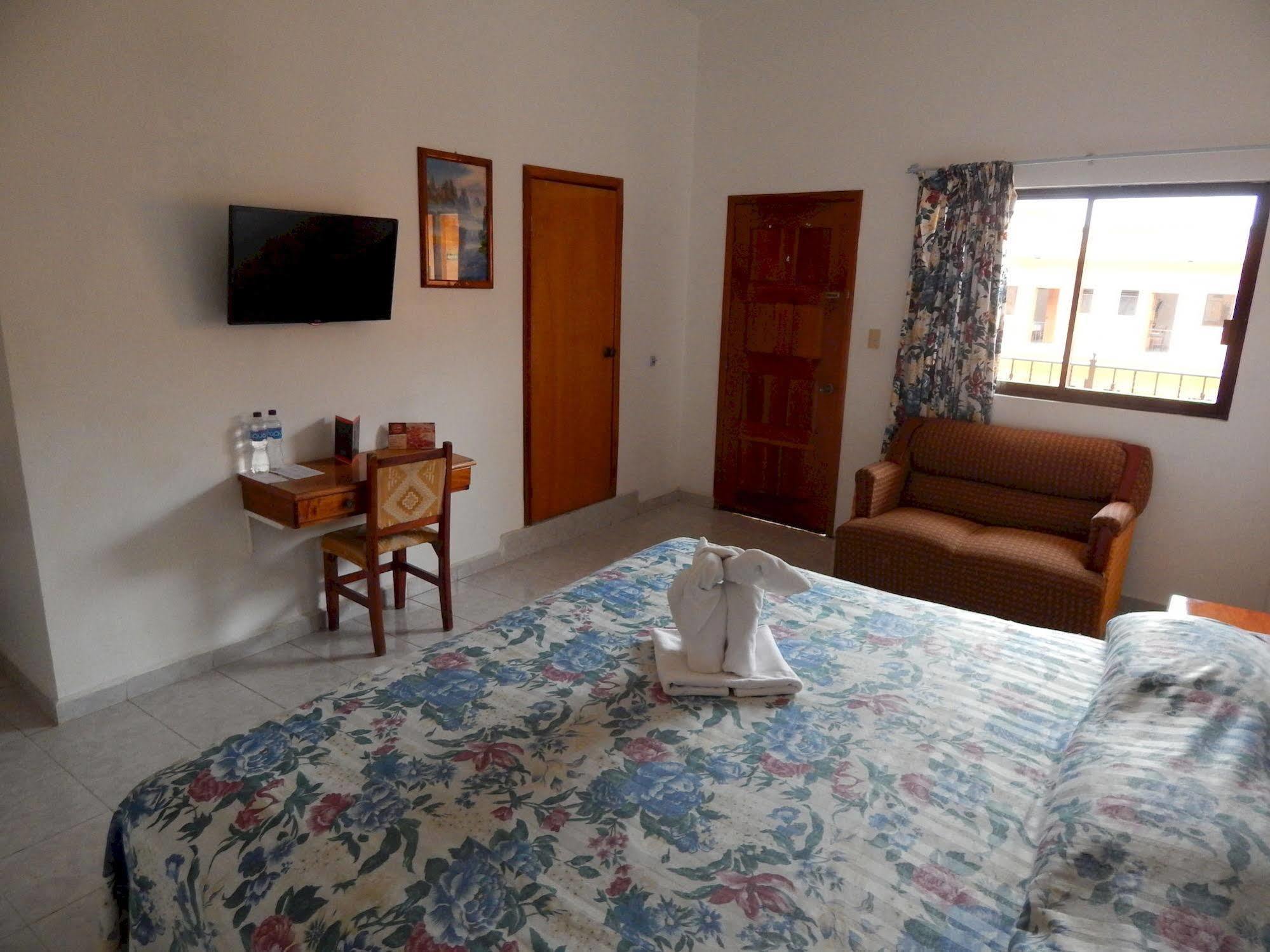 Hotel Arcos Del Parque Acayucan Eksteriør bilde