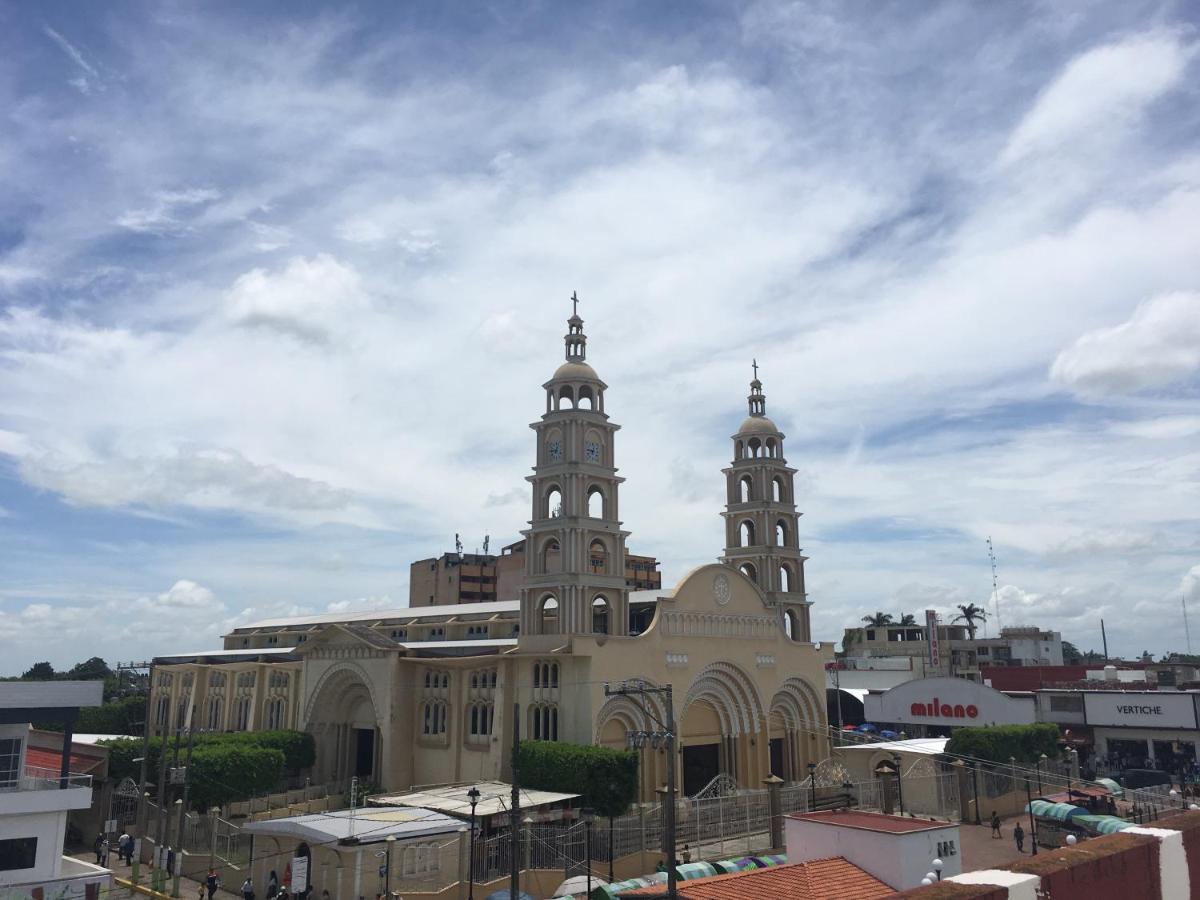 Hotel Arcos Del Parque Acayucan Eksteriør bilde