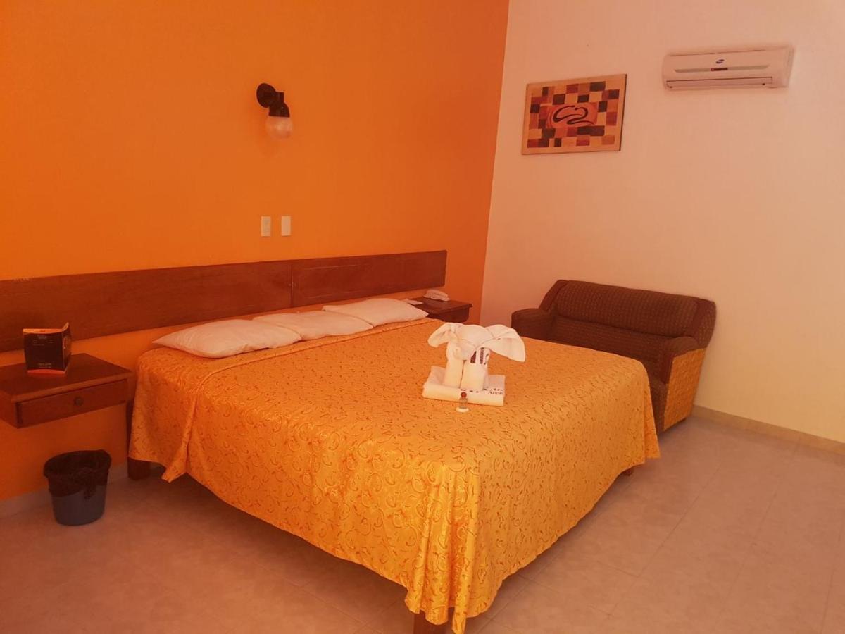 Hotel Arcos Del Parque Acayucan Eksteriør bilde